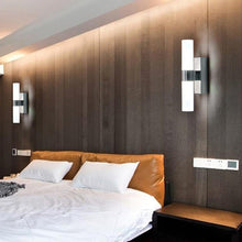 Load image into Gallery viewer, Itanhém LED wall light, close-up of tube design and silver finish