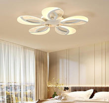 Load image into Gallery viewer, Valbom flower-shaped LED ceiling light, size guide showing 5 diameter options
